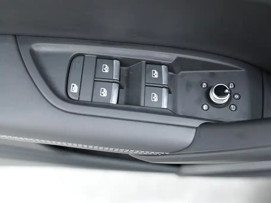 Audi Q5L 2022 Facelift 40T Luxury Elegance фото 16