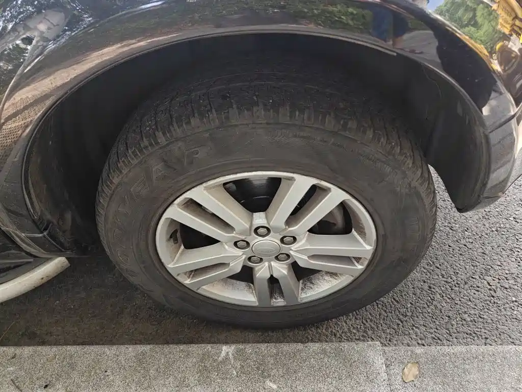 Photo 8 - Land Rover Freelander 2