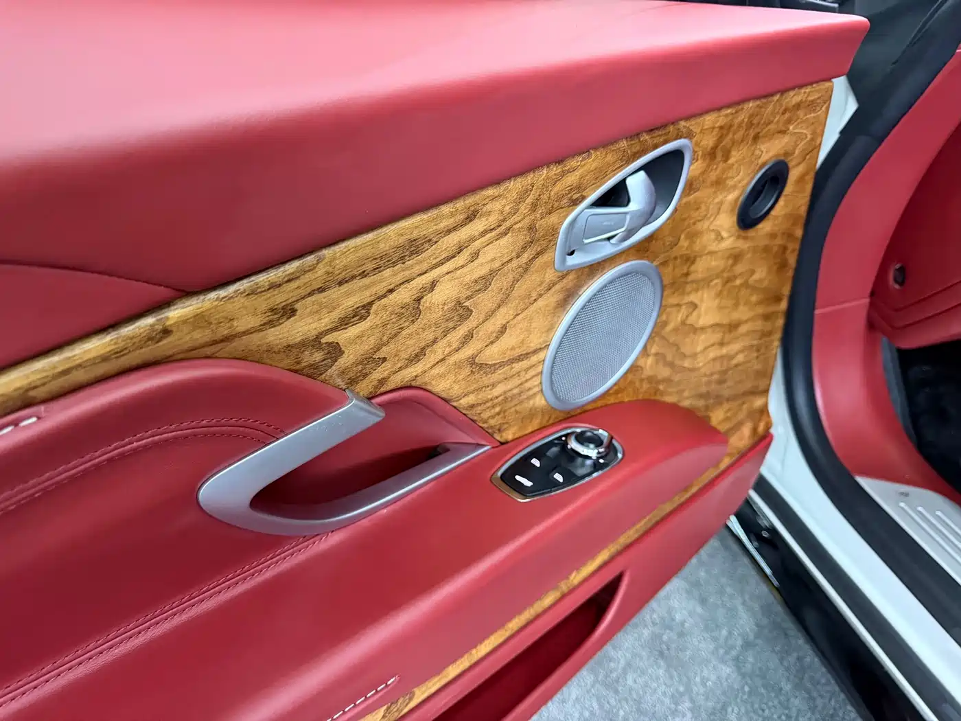 Aston Martin DB11 2018 2019 Model 4.0T V8 Coupe