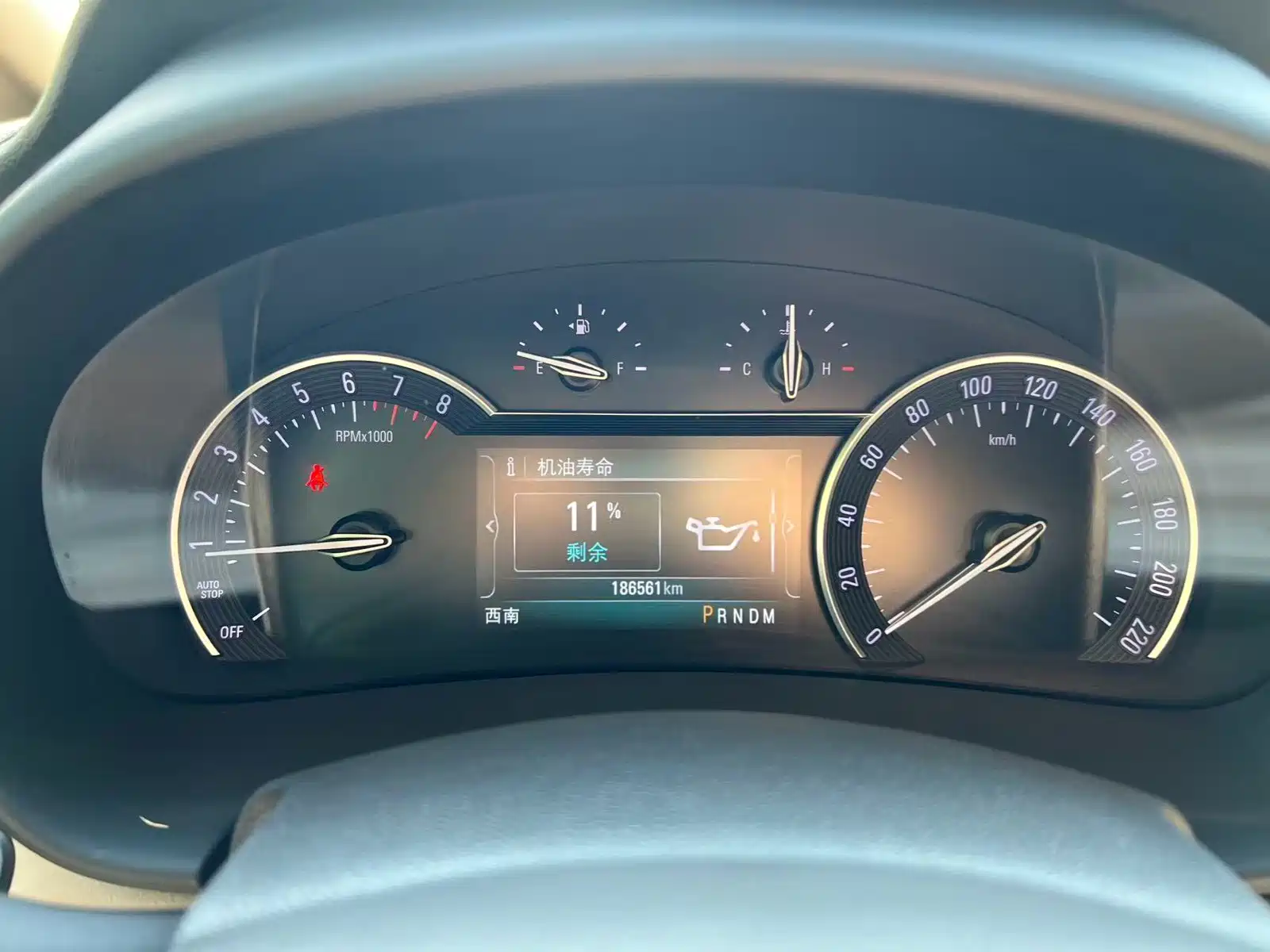 Photo 15 - Buick GL8