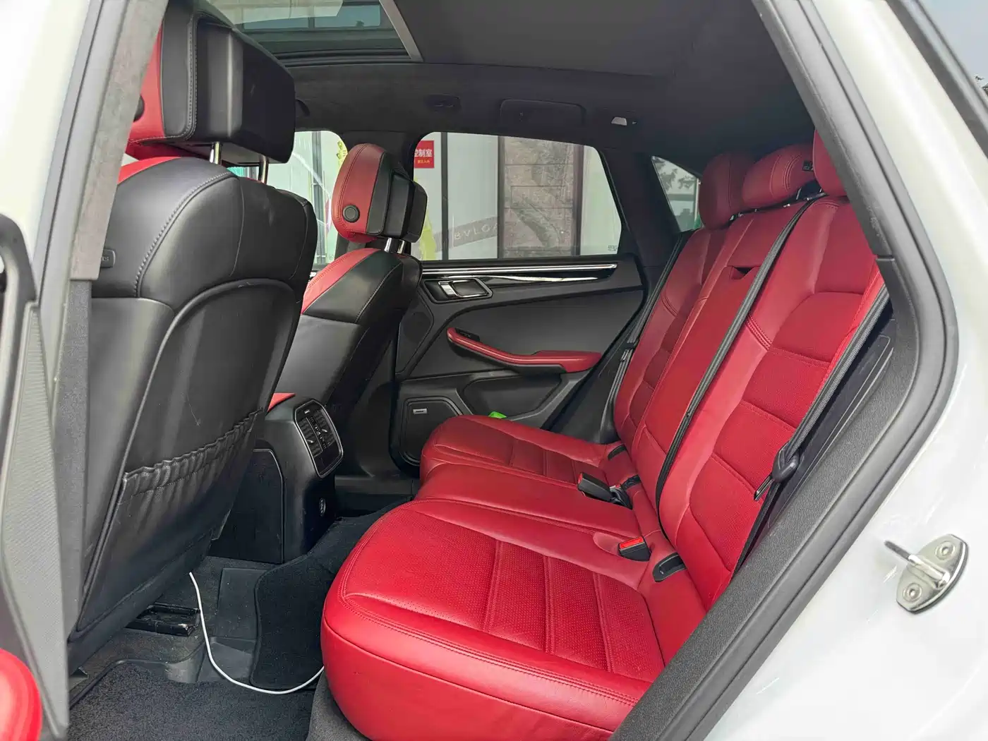 Porsche Macan 2017 Macan Turbo 3.6T фото 8