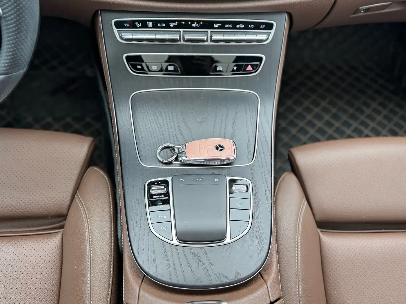 Mercedes-Benz E-Class 2021 Facelift E 260 L Sport фото 11