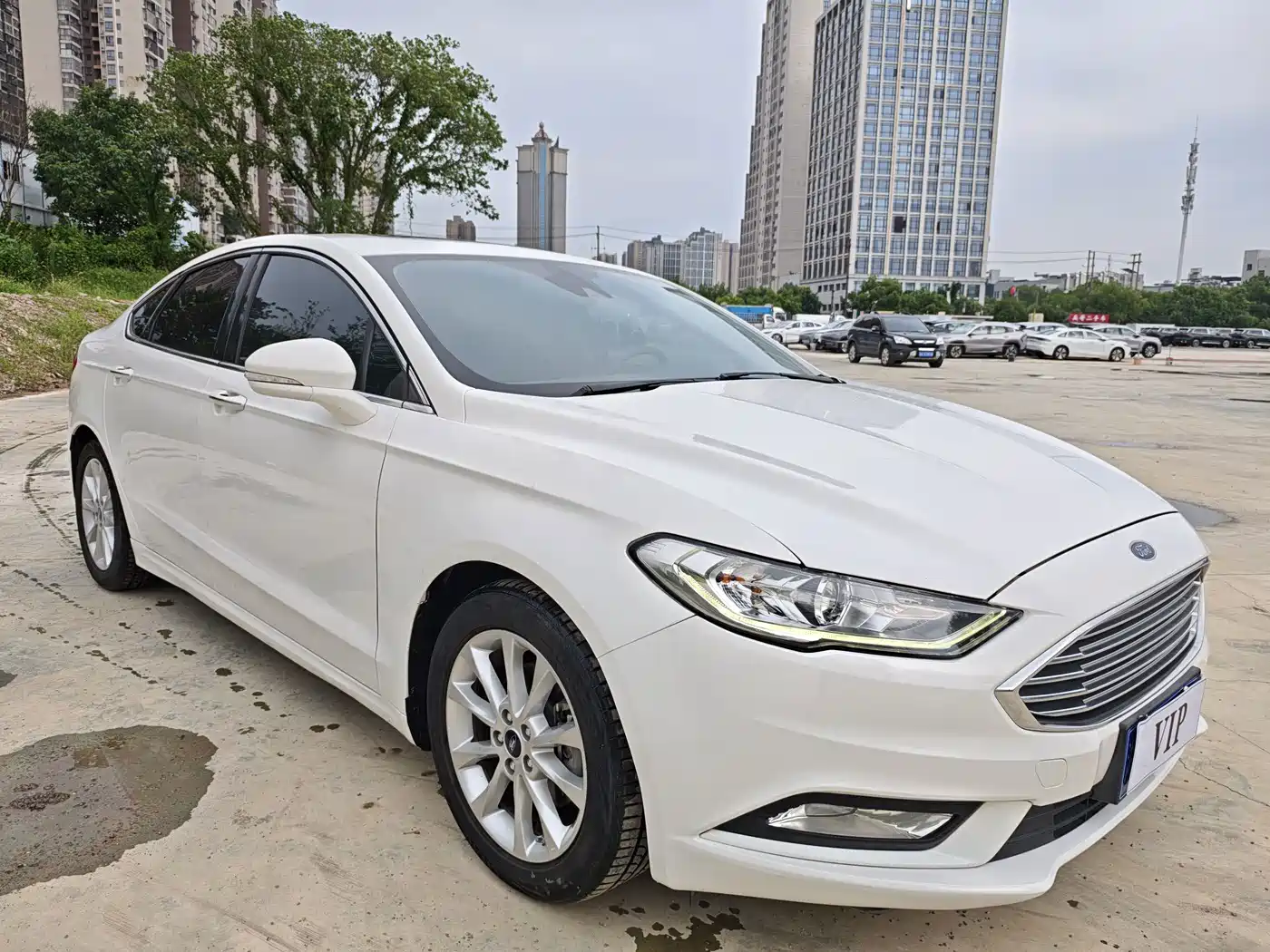 Фото 3 - Ford Mondeo