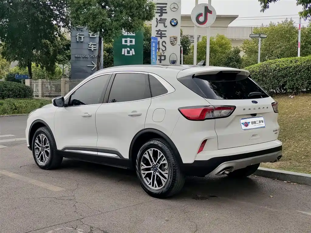 FORD RUIJI