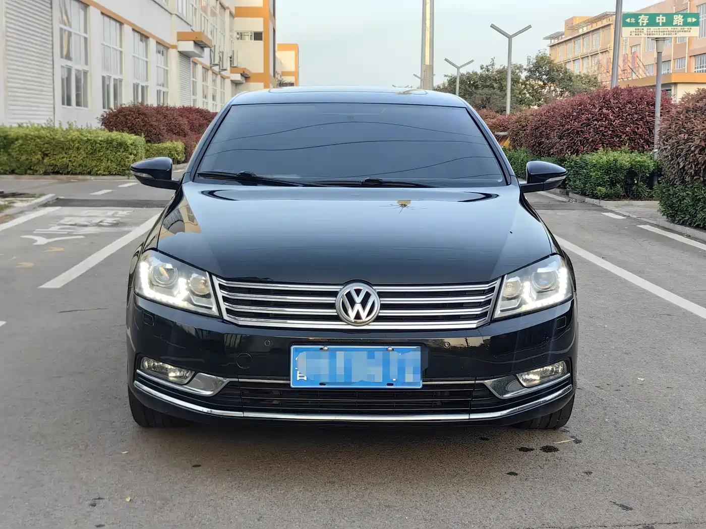 Фото 2 - Volkswagen Magotan