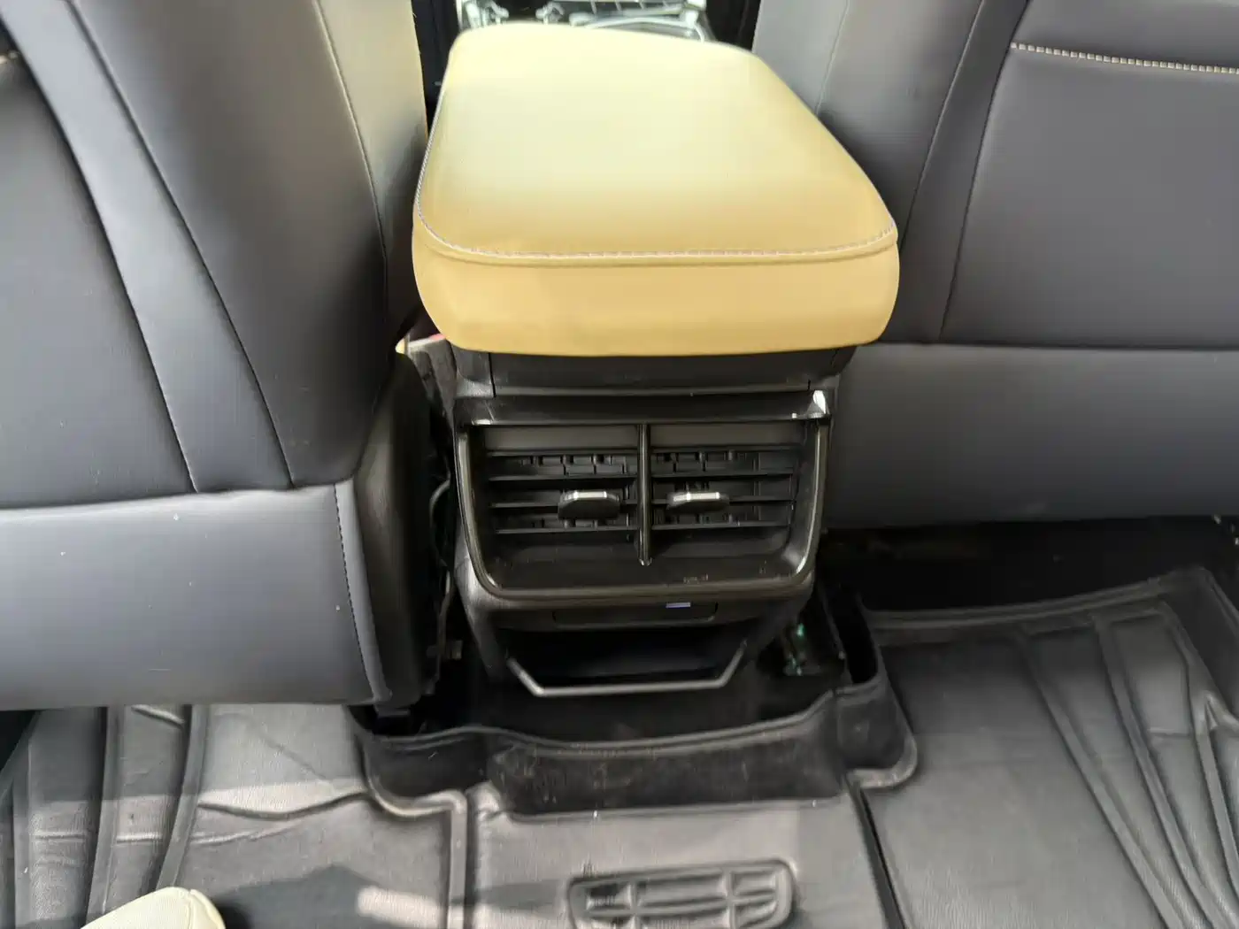 GEELY AUTOMOBILE BOYUE L