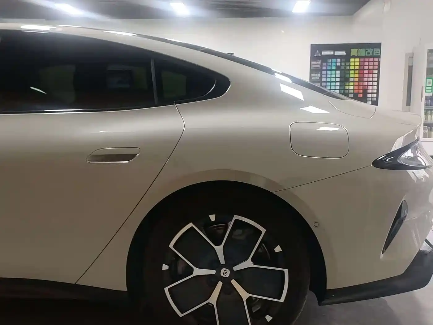 XIAOMI CAR XIAOMI SU7