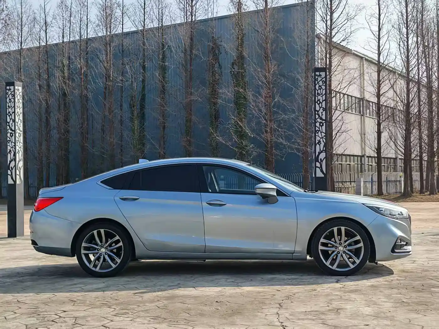 Hongqi H5 2018 30TD Smart Connected Royal Edition фото 4