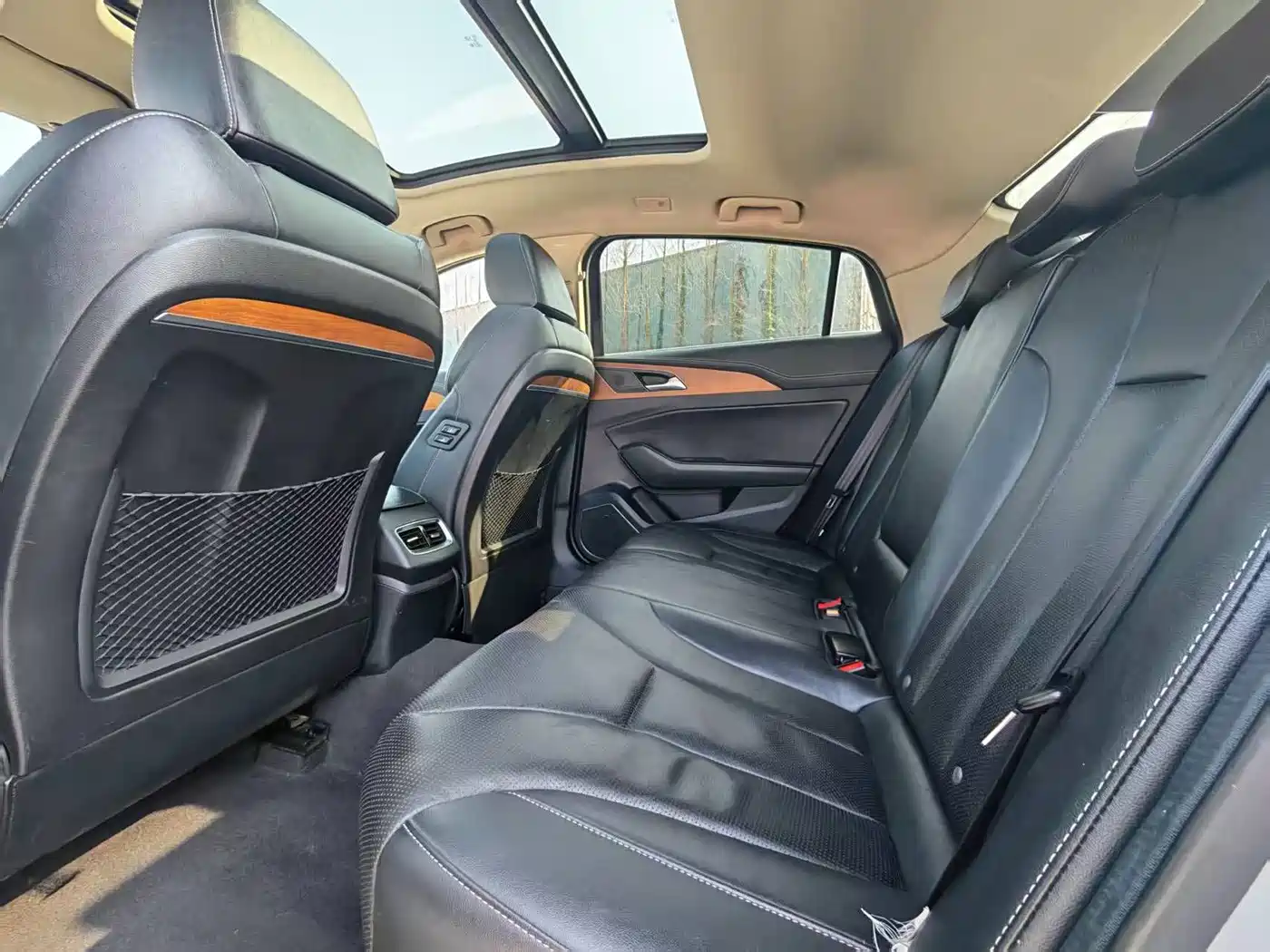 Hongqi H5 2018 30TD Smart Connected Royal Edition фото 24