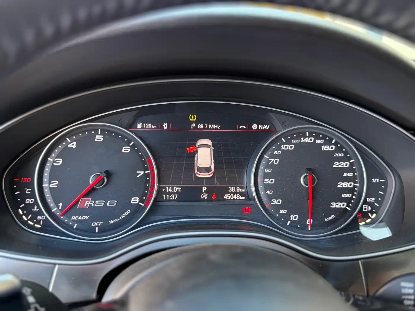 Audi RS 6 2016 RS 6 4.0T Avant фото 14