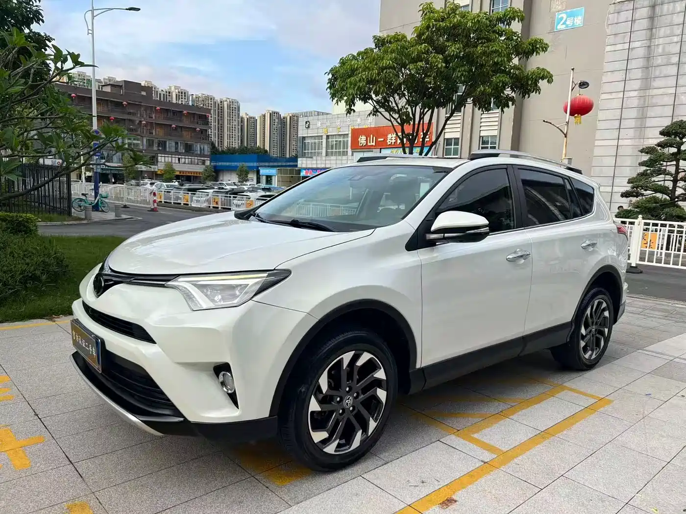 Toyota RAV4 Rongfang 2016 2.5L Automatic 4WD Premium фото 3