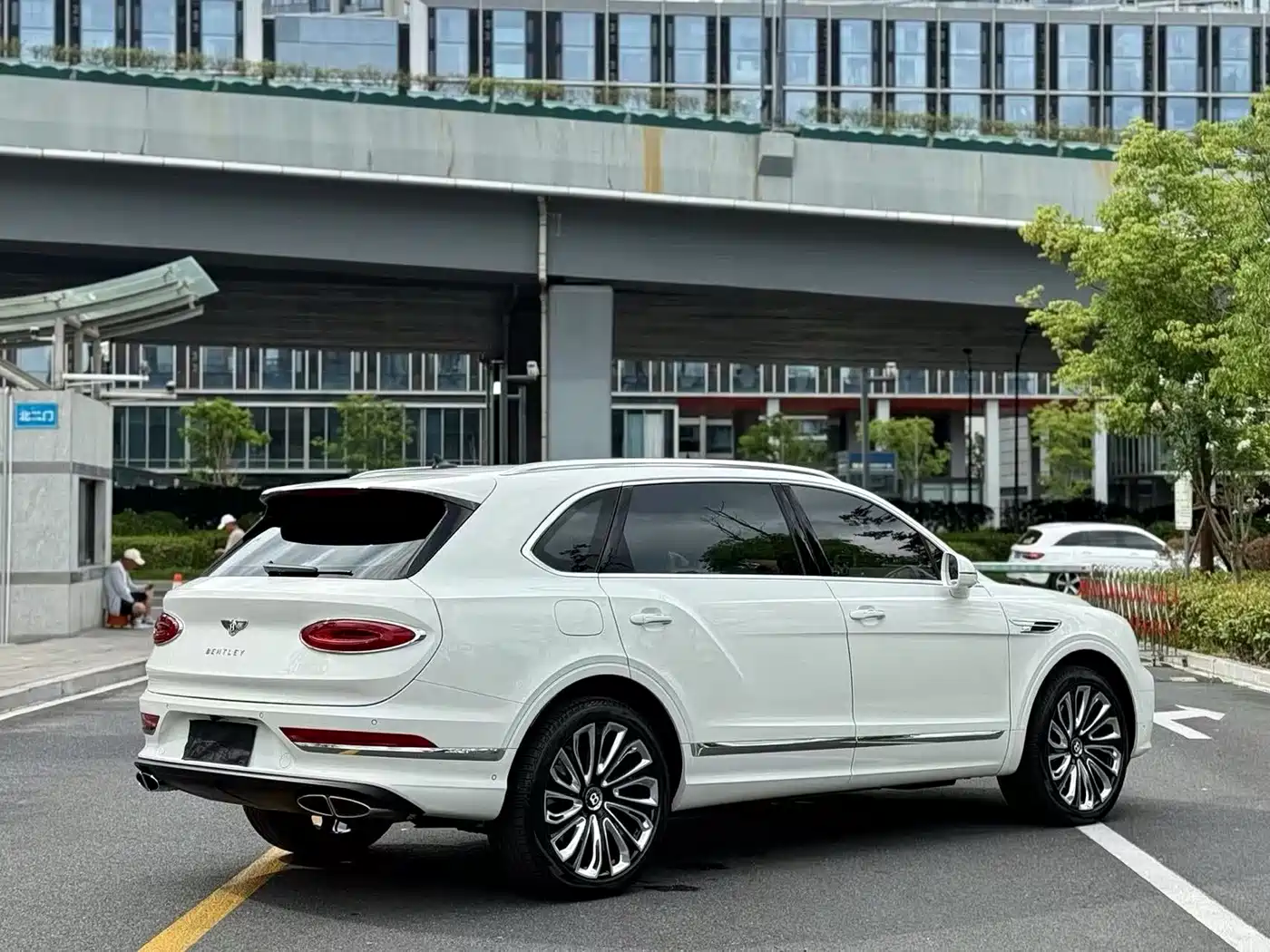 Bentley Bentayga 2024 2024 4.0T V8 Long Wheelbase