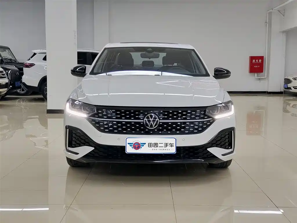 Volkswagen Lavida 2024 Model 300TSI DSG Starlight Leading Edition фото 2