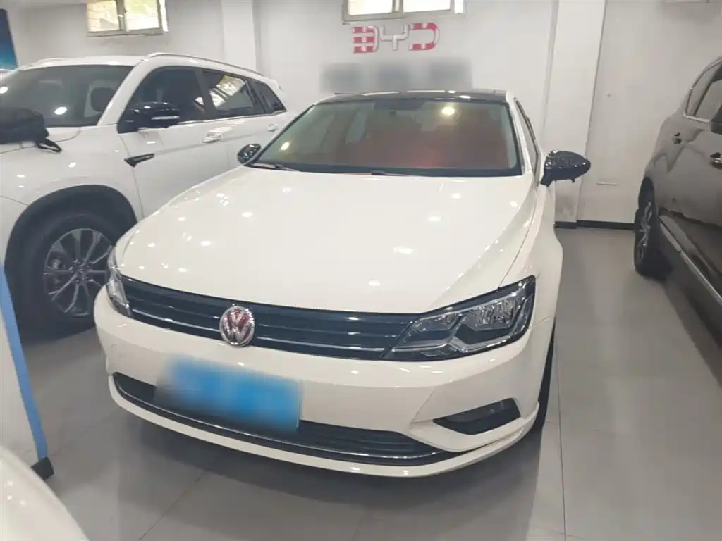 Volkswagen Lamando 2018 280TSI DSG Comfort Edition фото 3