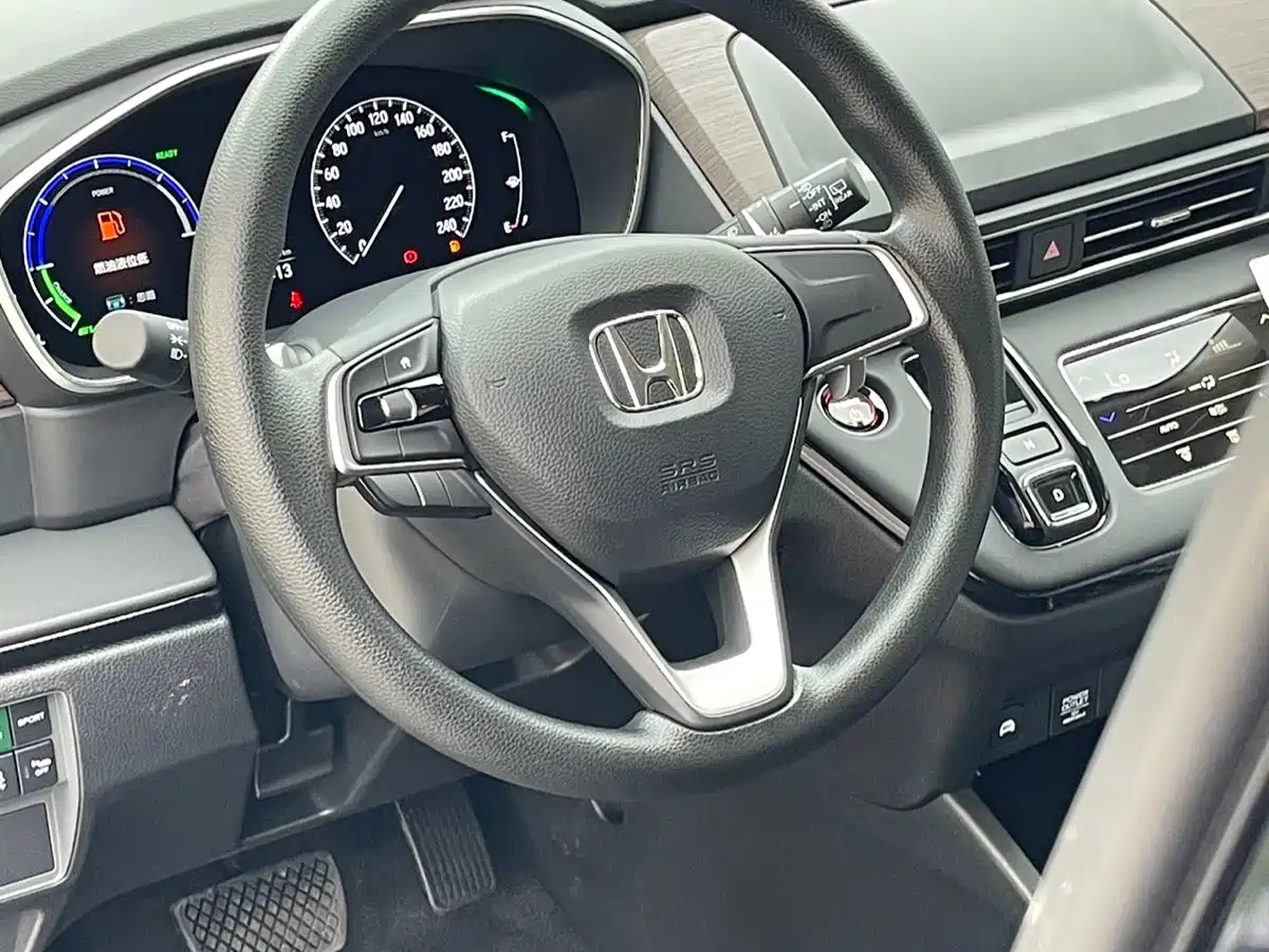 Honda Odyssey 2026 2.0L e:HEV Sharp Delight Edition фото 4
