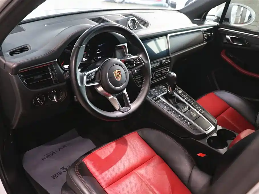 Porsche Macan 2021 Macan 2.0T фото 23