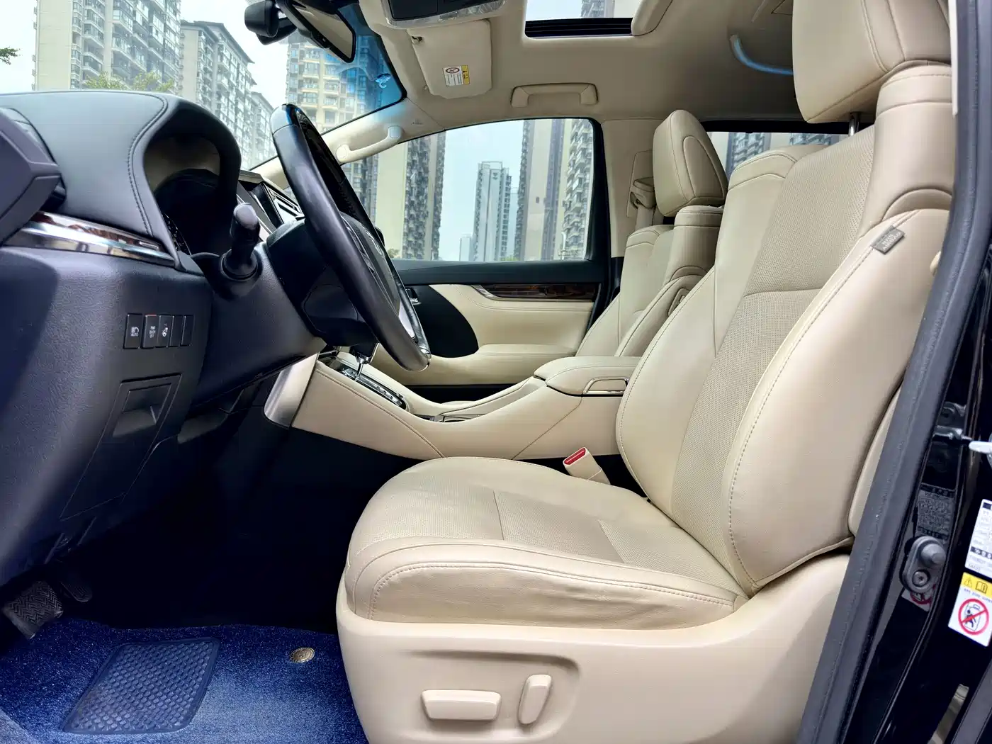 Toyota Alphard 2018 Facelift 3.5L Premium Edition фото 8