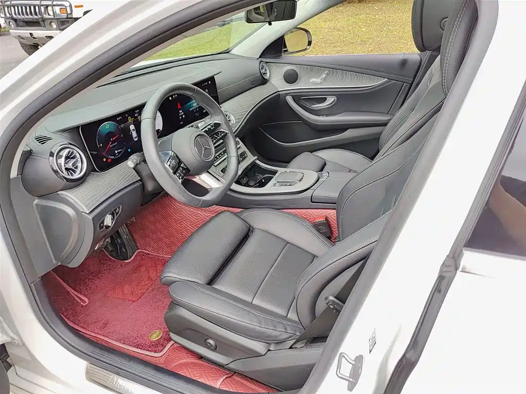 Mercedes-Benz E-Class 2023 E 260 L Sport фото 7