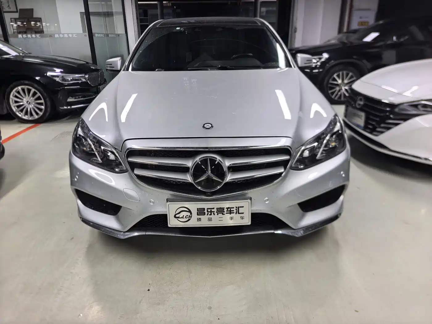 Mercedes-Benz E-Class 2015 E 400 L Sport Luxury 4MATIC фото 3