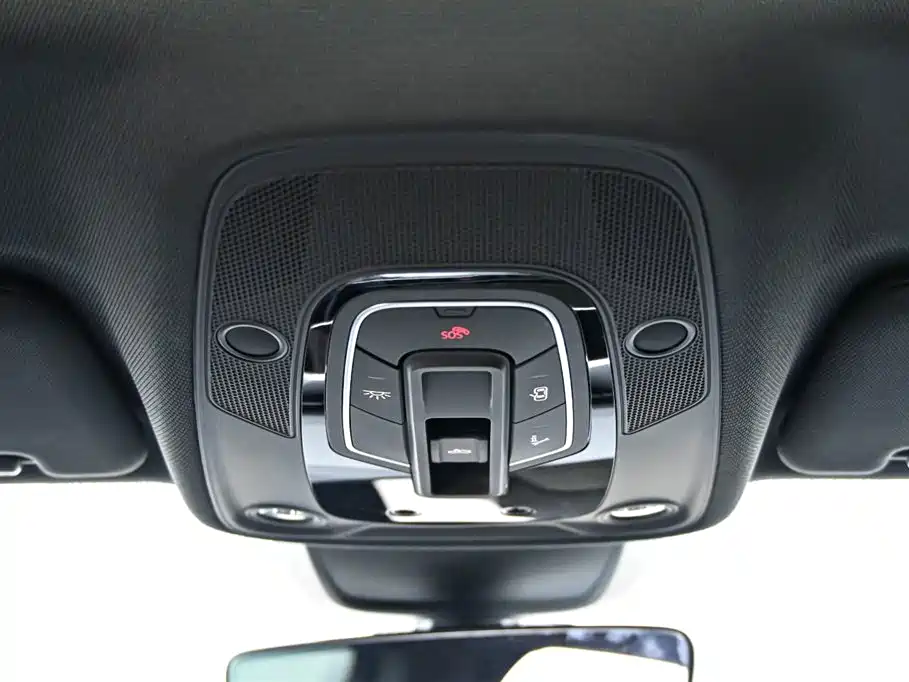 Audi A6L 2023 40 TFSI Luxury Dynamic фото 30