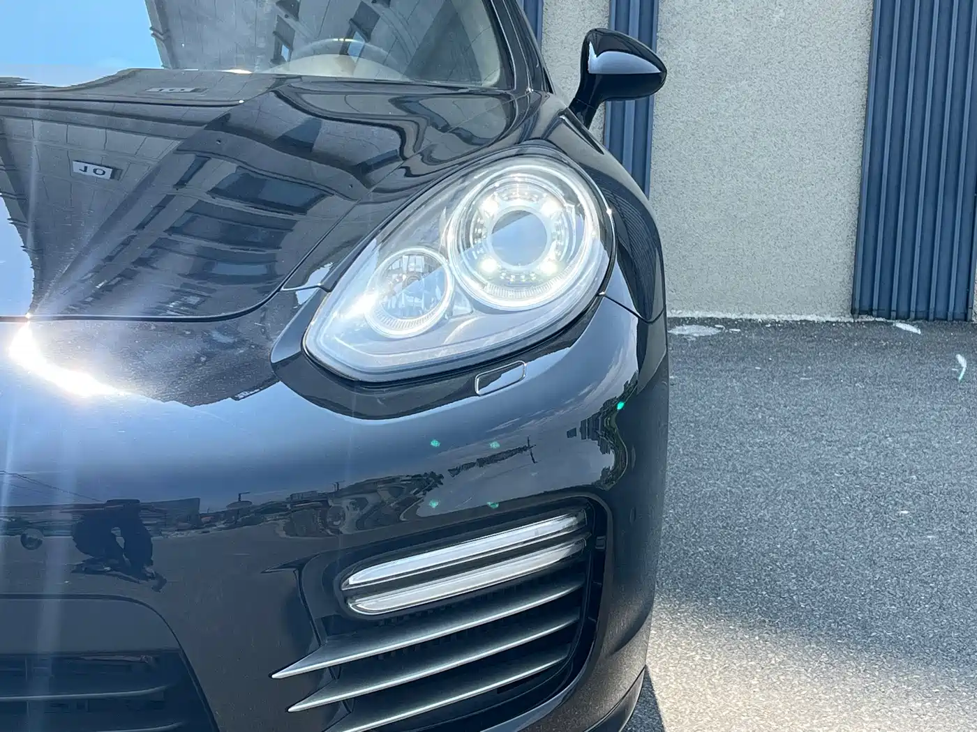 Фото 10 - Porsche Panamera