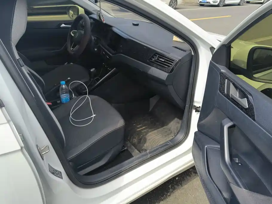 Photo 8 - Volkswagen Lavida