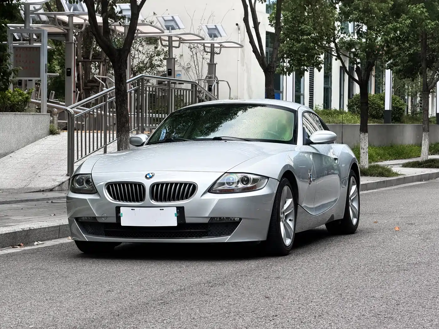 Photo 1 - BMW Z4