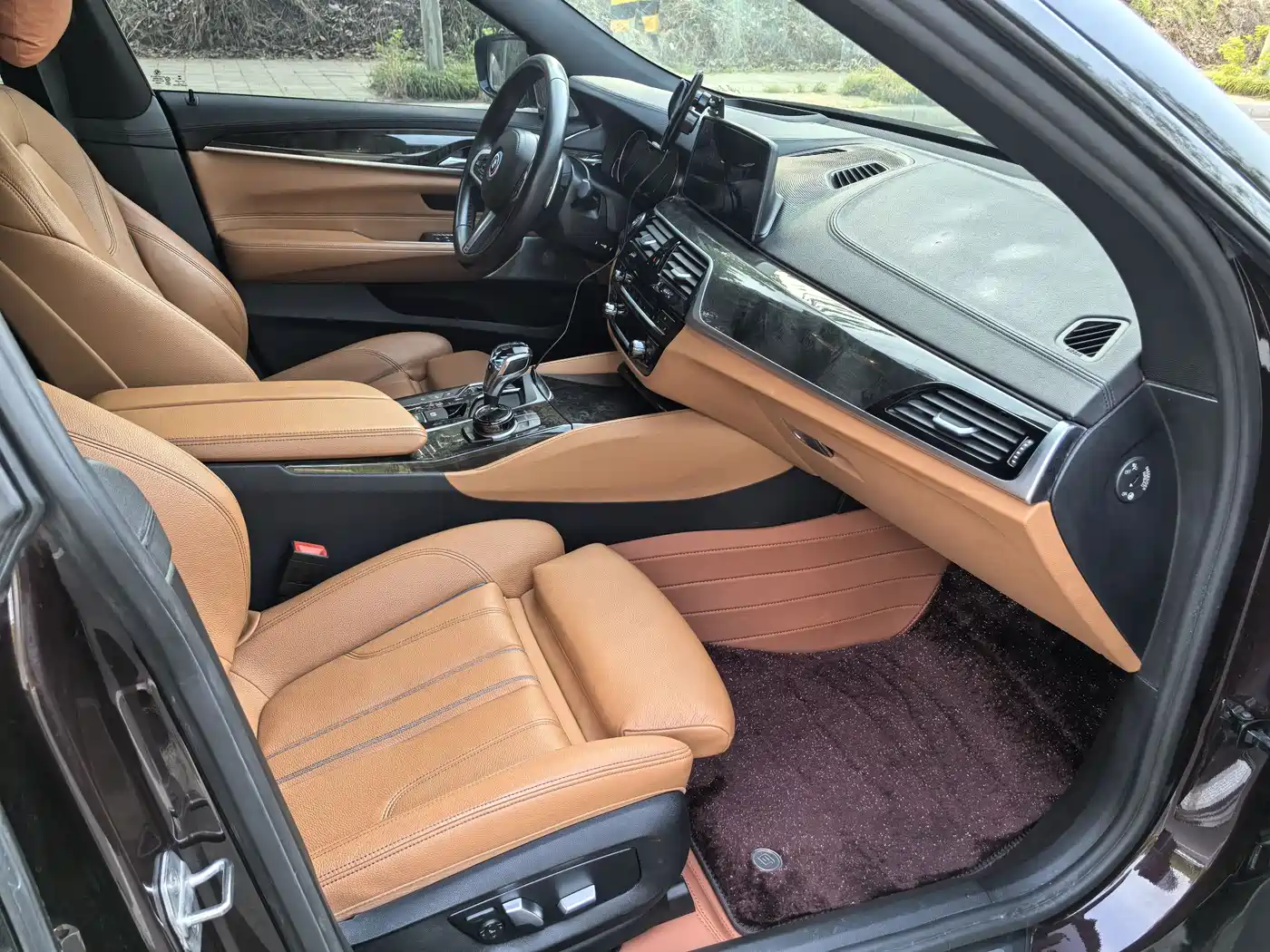 BMW 6 Series GT 2018 630i M Sport Package фото 14