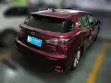 Фото 2 - Lexus CT