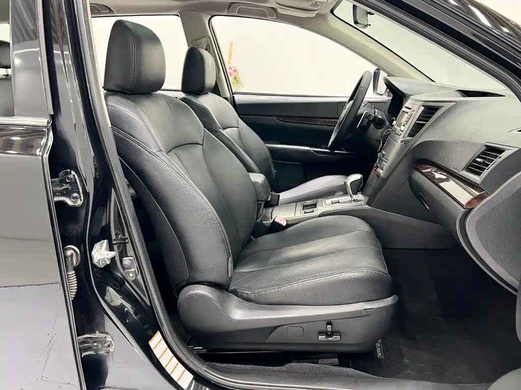 Фото 8 - Subaru Outback