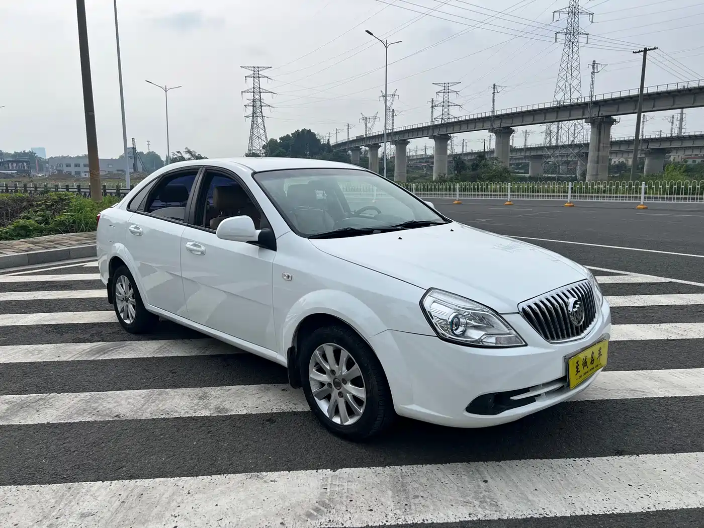 Buick Excelle 2013 1.5L Automatic Classic фото 13