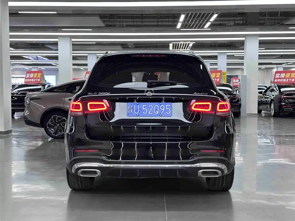 MERCEDES-BENZ GLC