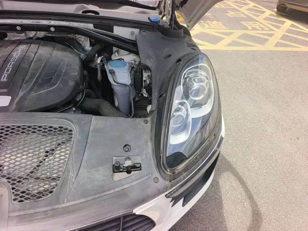 Porsche Macan 2015 2014 Macan 2.0T