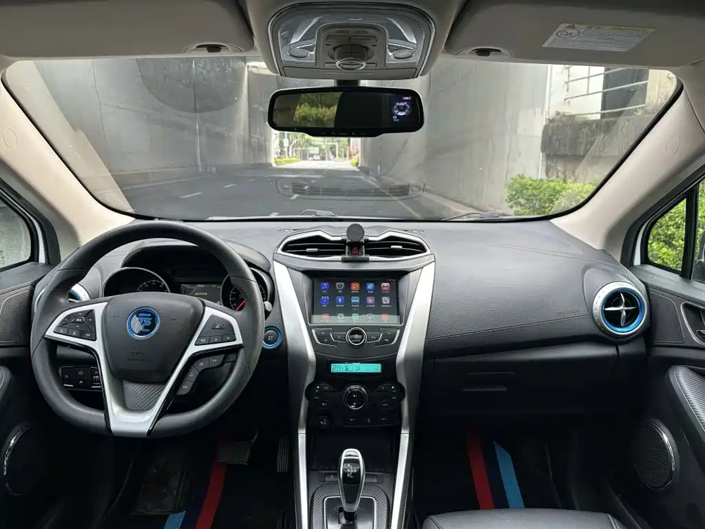 BYD Yuan New Energy 2019 2019 EV360 Smart Connect Premium Edition