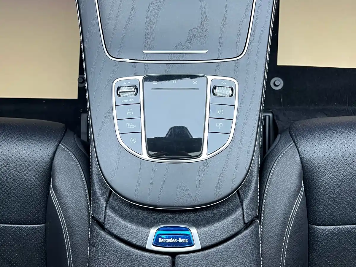 Mercedes-Benz E-Class 2019 E 300 L Sport Luxury фото 24
