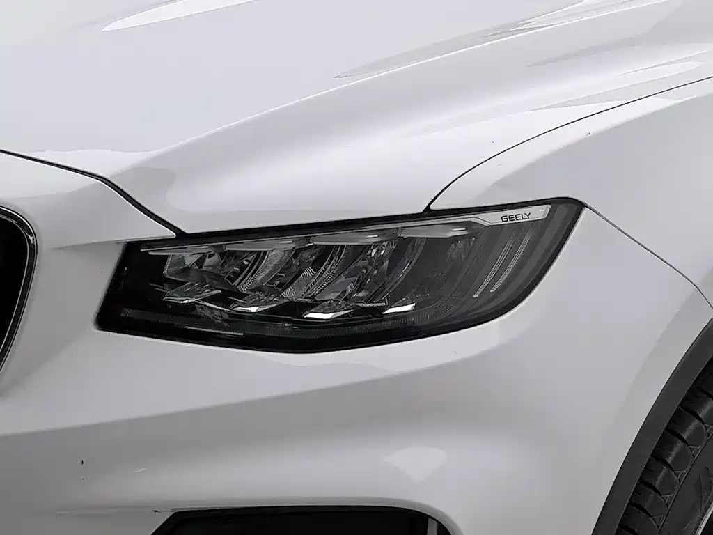 Photo 7 - Geely Atlas