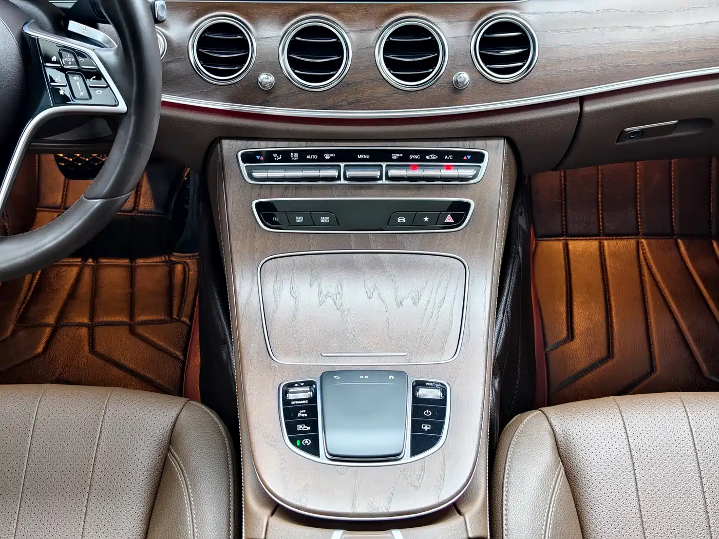 MERCEDES-BENZ E CLASS