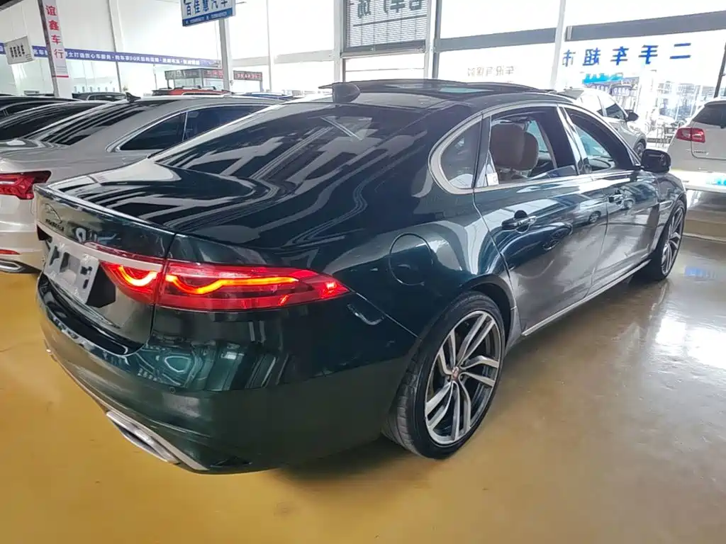 Jaguar XFL 2024 2023 XFL 2.0T P250 2WD Premium Luxury Gilded Edition