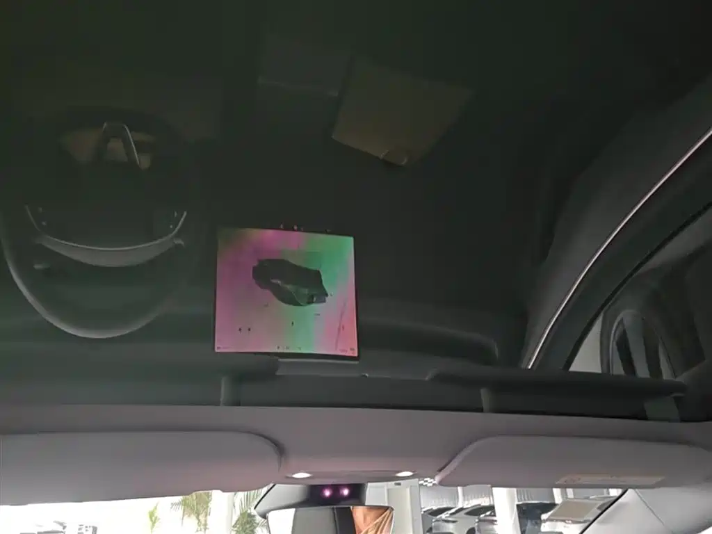 Tesla Model 3 2026 2025 Model Year Facelift Rear-Wheel Drive