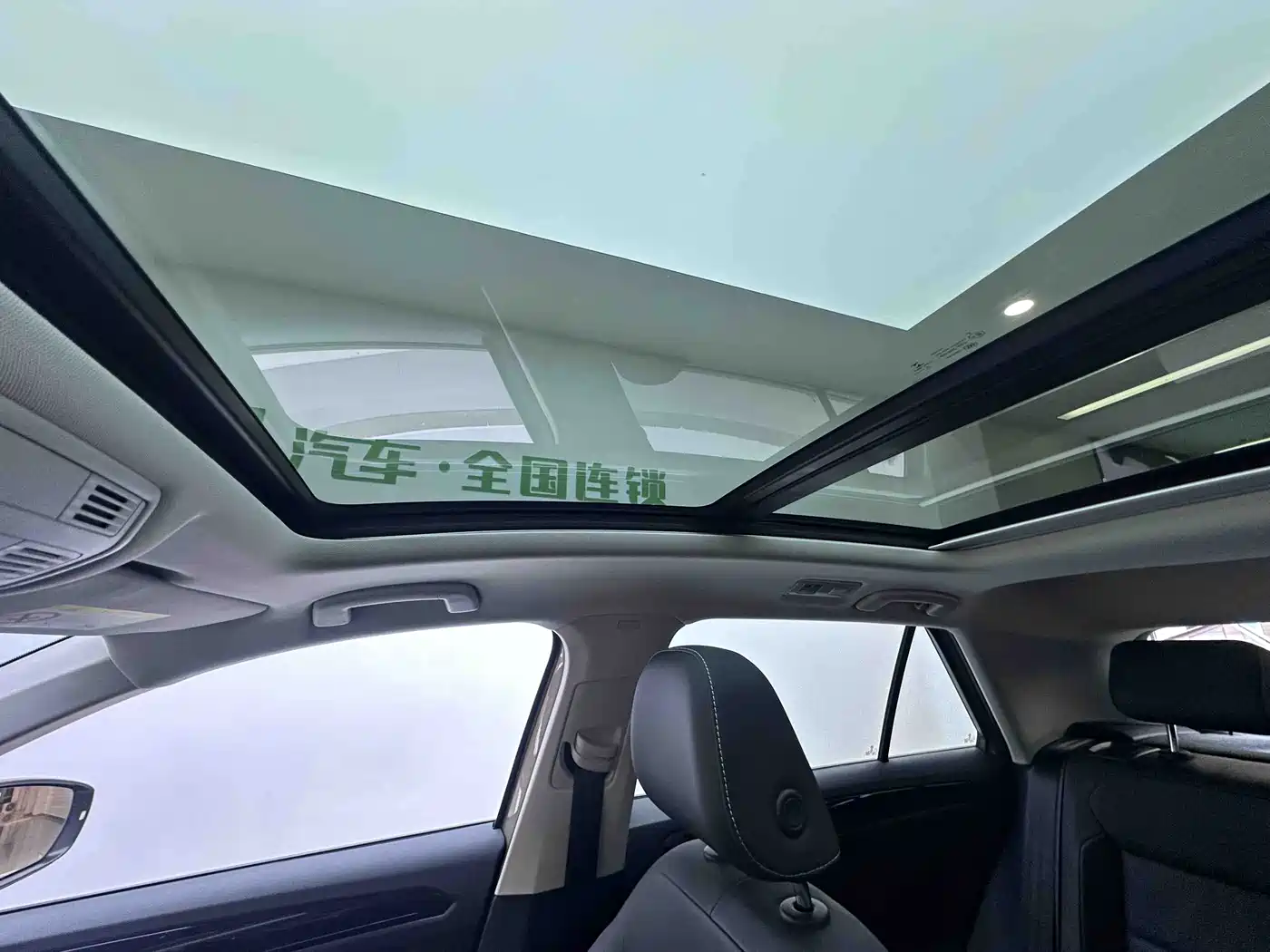 VOLKSWAGEN T ROC EXPLORING SONGS