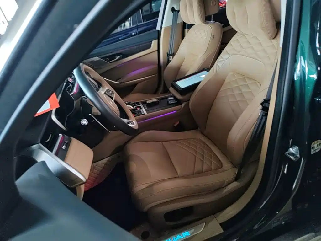 Jaguar XFL 2024 2023 XFL 2.0T P250 2WD Premium Luxury Gilded Edition