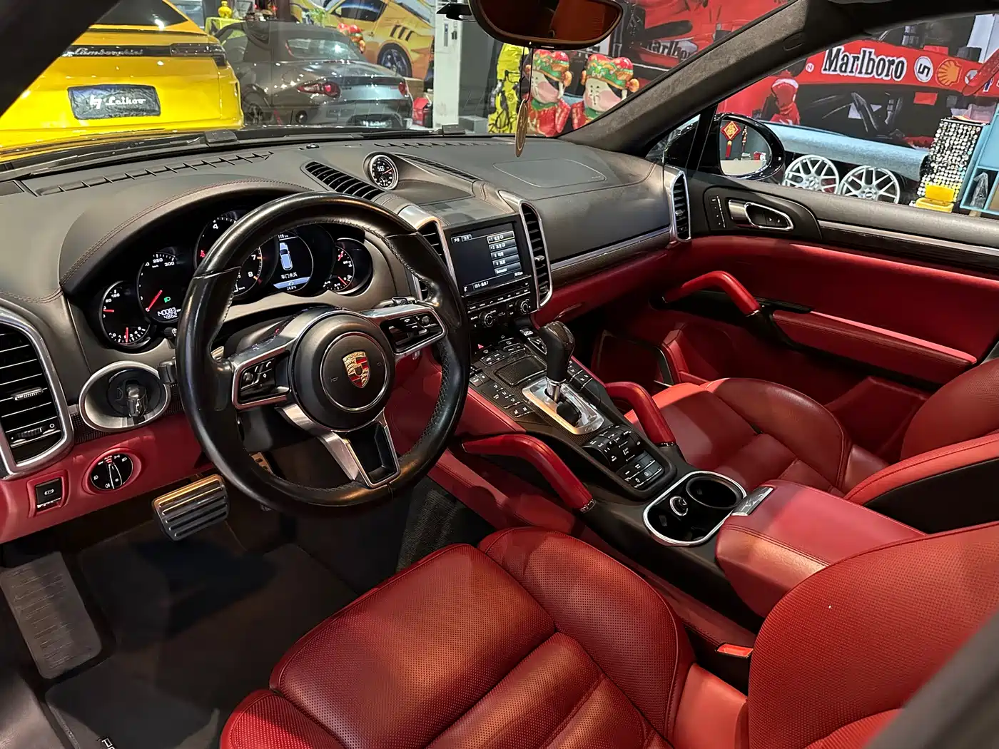 Porsche Cayenne 2016 Cayenne Turbo S 4.8T фото 9