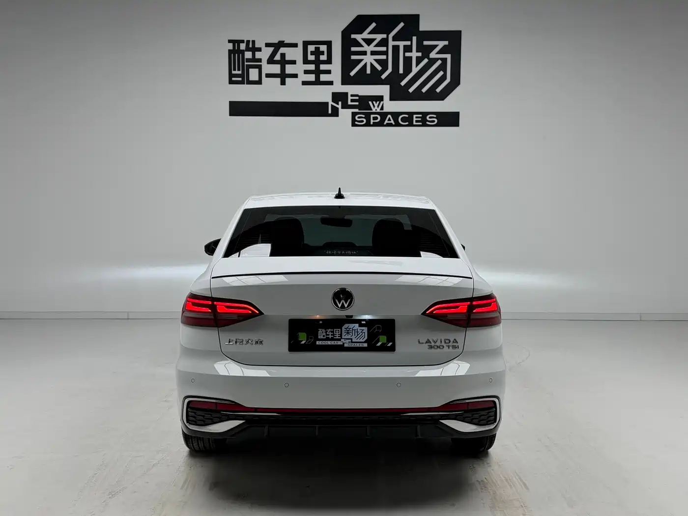 Volkswagen Lavida 2024 Model 300TSI DSG Starlight Full Comfort Edition фото 5