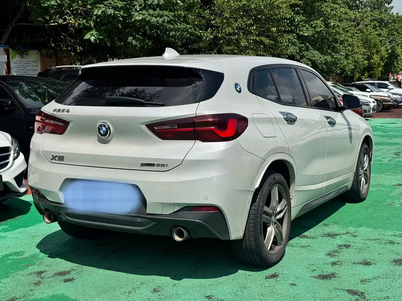 BMW X2 2024 2023 sDrive25i M Sport Shadow Edition