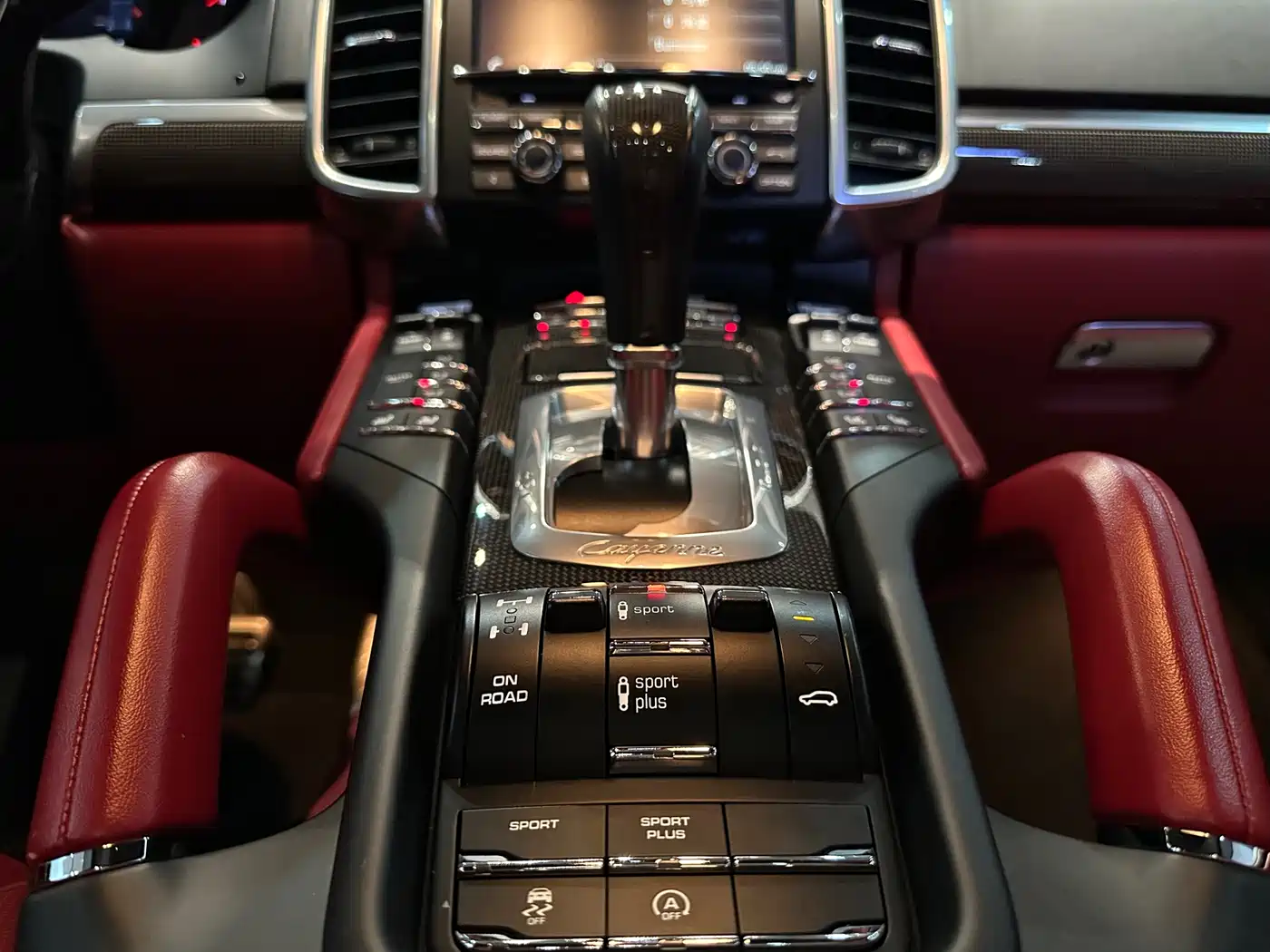 Porsche Cayenne 2016 Cayenne Turbo S 4.8T фото 13