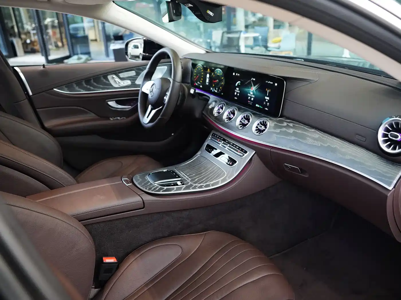 Mercedes-Benz CLS 2021 Facelift CLS 300 Luxury фото 4