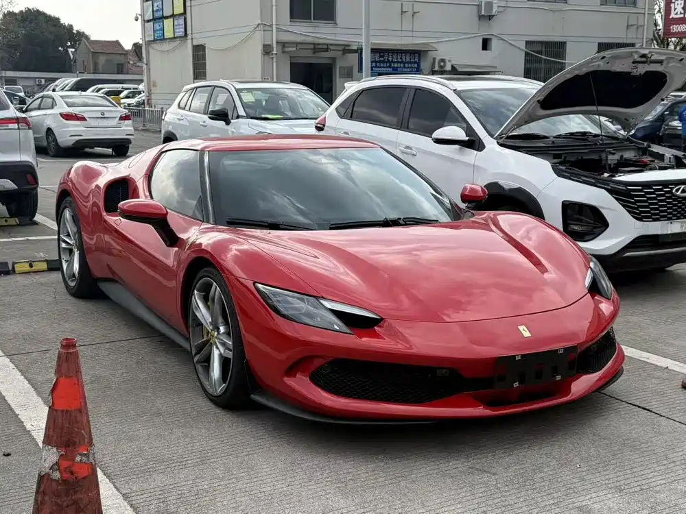 Photo 7 - Ferrari 296