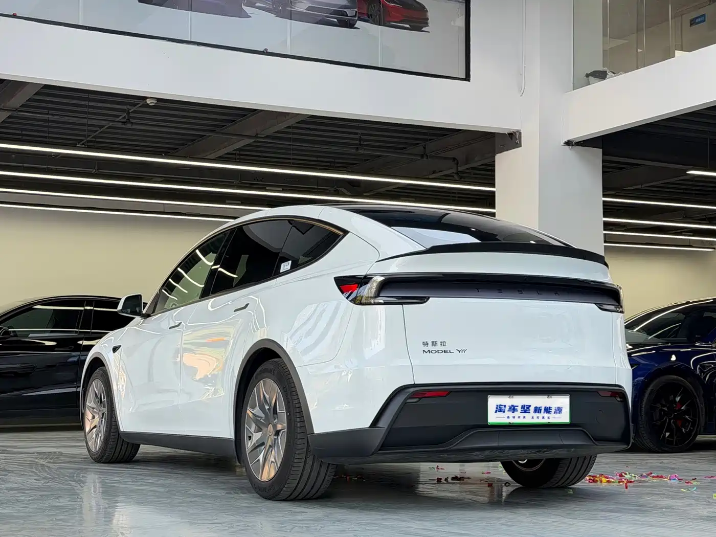 2026 Tesla Model Y L