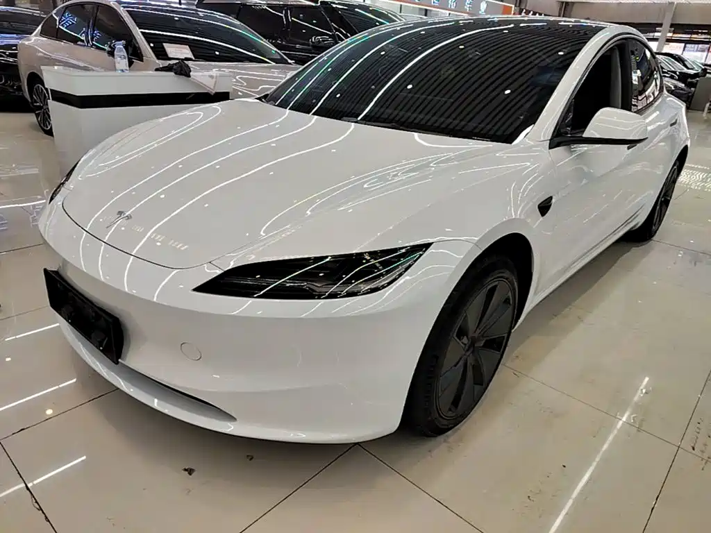 Tesla Model 3 2023