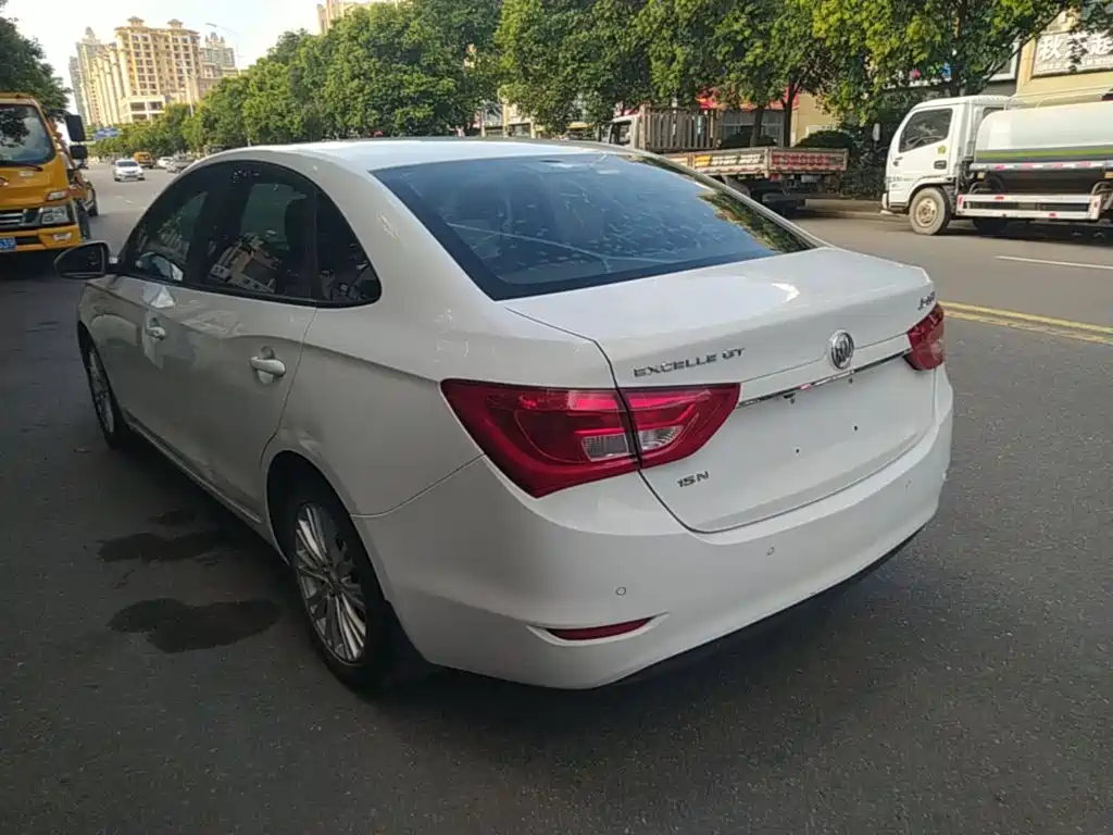 Photo 5 - Buick Excelle